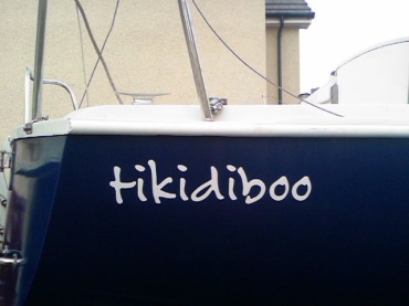 (image for) Set of 3 Vinyl Boat Names up to 1000mm x 180mm - Click Image to Close